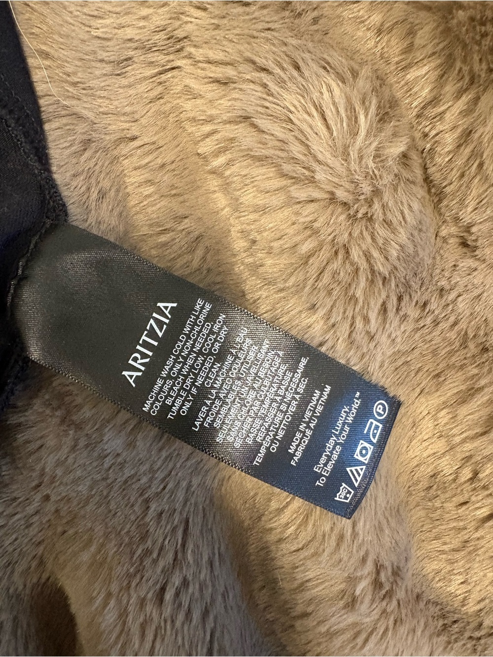 ARITZIA - BABATON Off-Shoulder Long Sleeve Women’s Top - Black - Picture 7 of 8